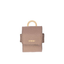 Load image into Gallery viewer, UMBI Personalized Leather AirPods Case - Beige